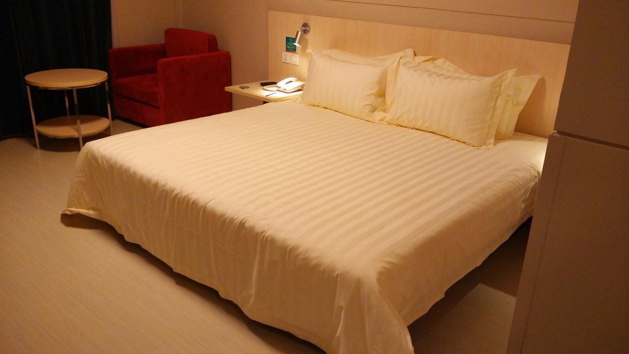 Jinjiang Inn Kunming Changshui Airport Guandu Exteriör bild