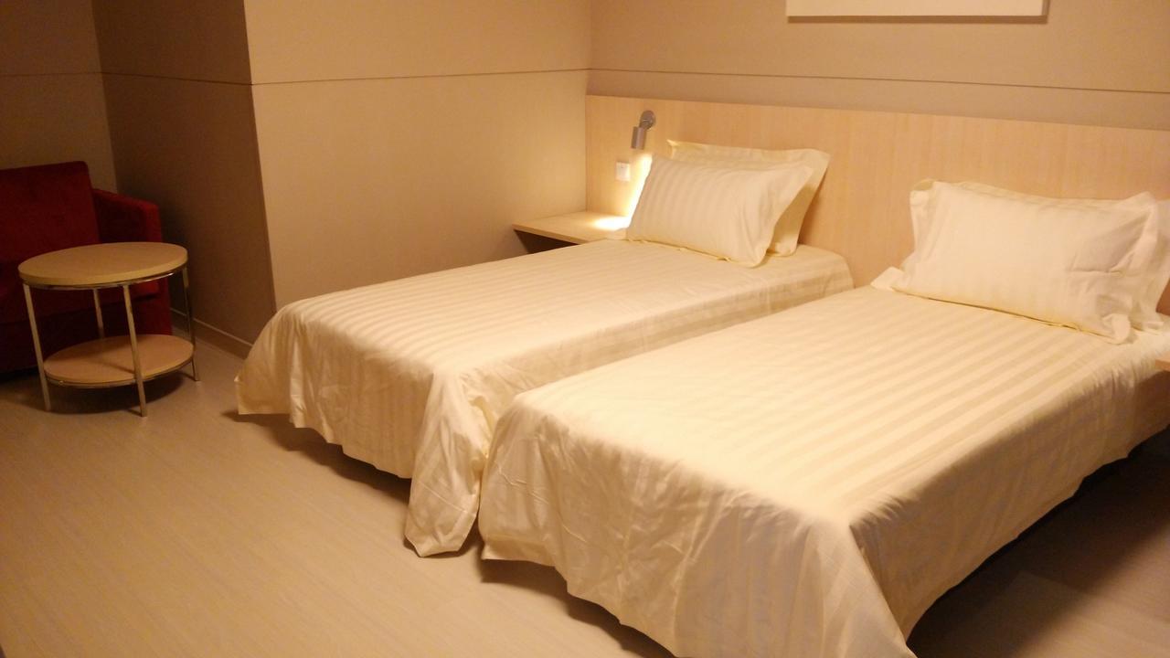 Jinjiang Inn Kunming Changshui Airport Guandu Exteriör bild