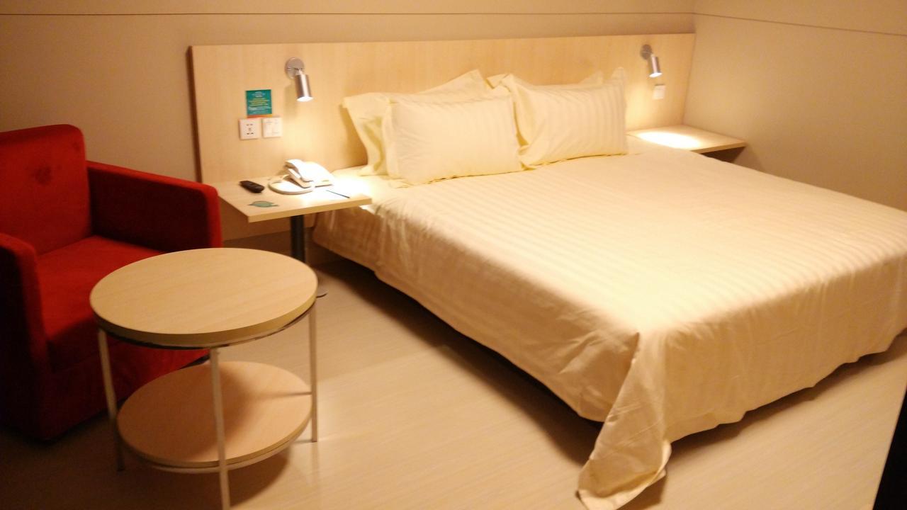 Jinjiang Inn Kunming Changshui Airport Guandu Exteriör bild